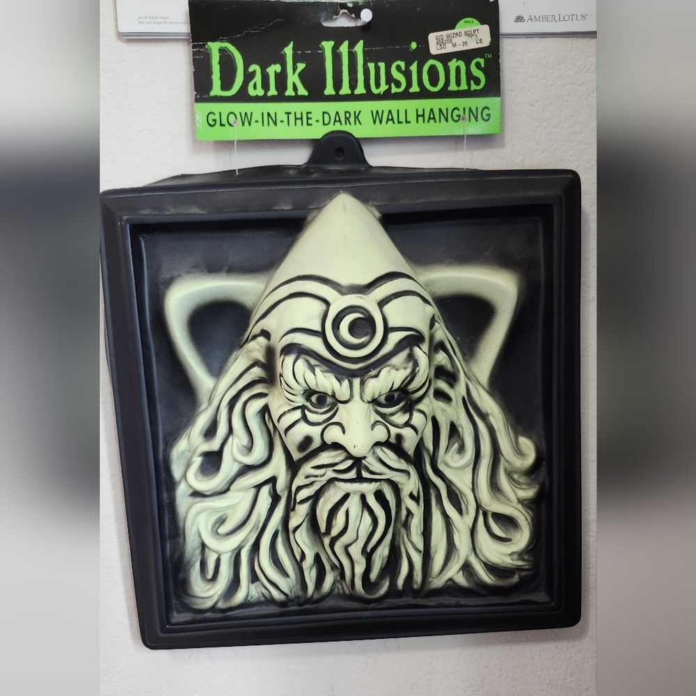 Vintage glow in the dark 3d wizard 1994